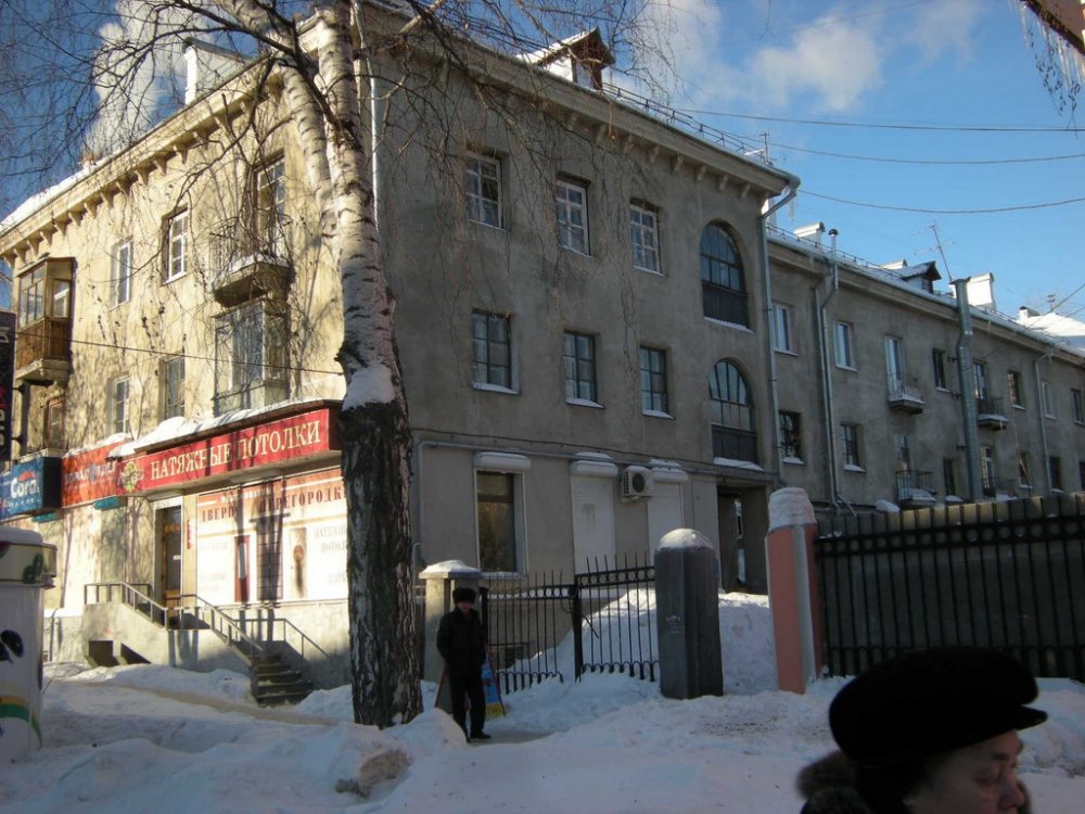 Продажа доли в 2-х комнатной квартире в Екатеринбурге