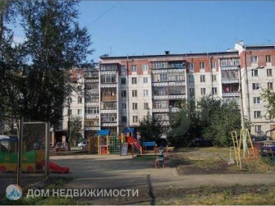 Комната, 85 м2, 1/6 эт. Комната, 85 м2, 1/6 эт.
