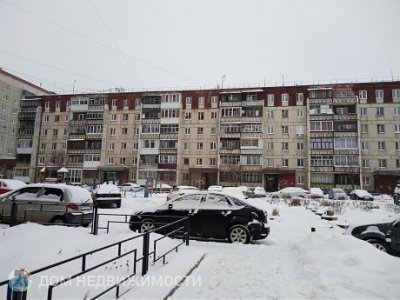 1-комнатная, 35 м2, 2/5 эт. 1-комнатная, 35 м2, 2/5 эт.