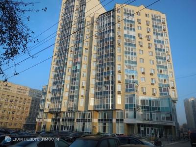 Доля в 2 к. квартире, 77 м2, 4/19 эт.